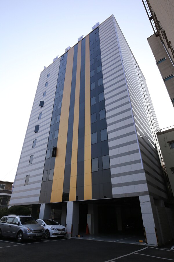 Elga Hotel - Gyeonggi-do