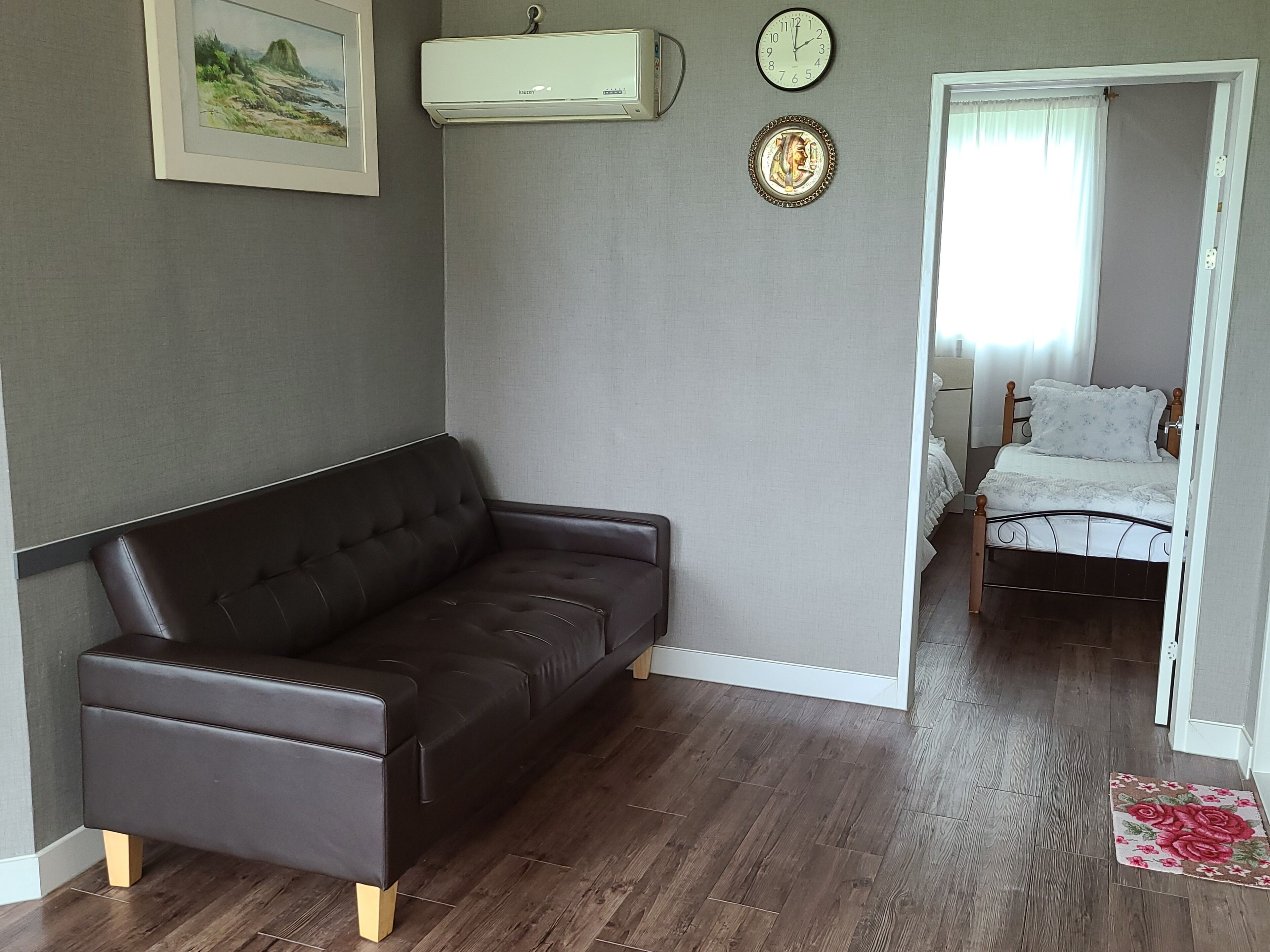 Quarto | Área de estar | TV de tela plana