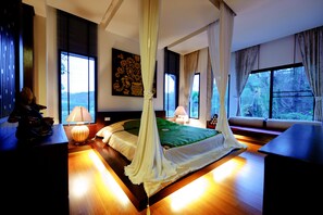 Minibar, desk, blackout curtains, rollaway beds - Chiangmai Highlands Golf and Spa Resort (Mae On)