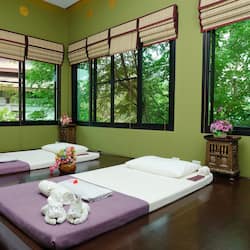 Steam room, aromatherapy, Thai massages, body wraps, body scrubs