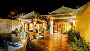 Villa, ved strandkanten (AC in Bedroom Only) | Terrasse/patio