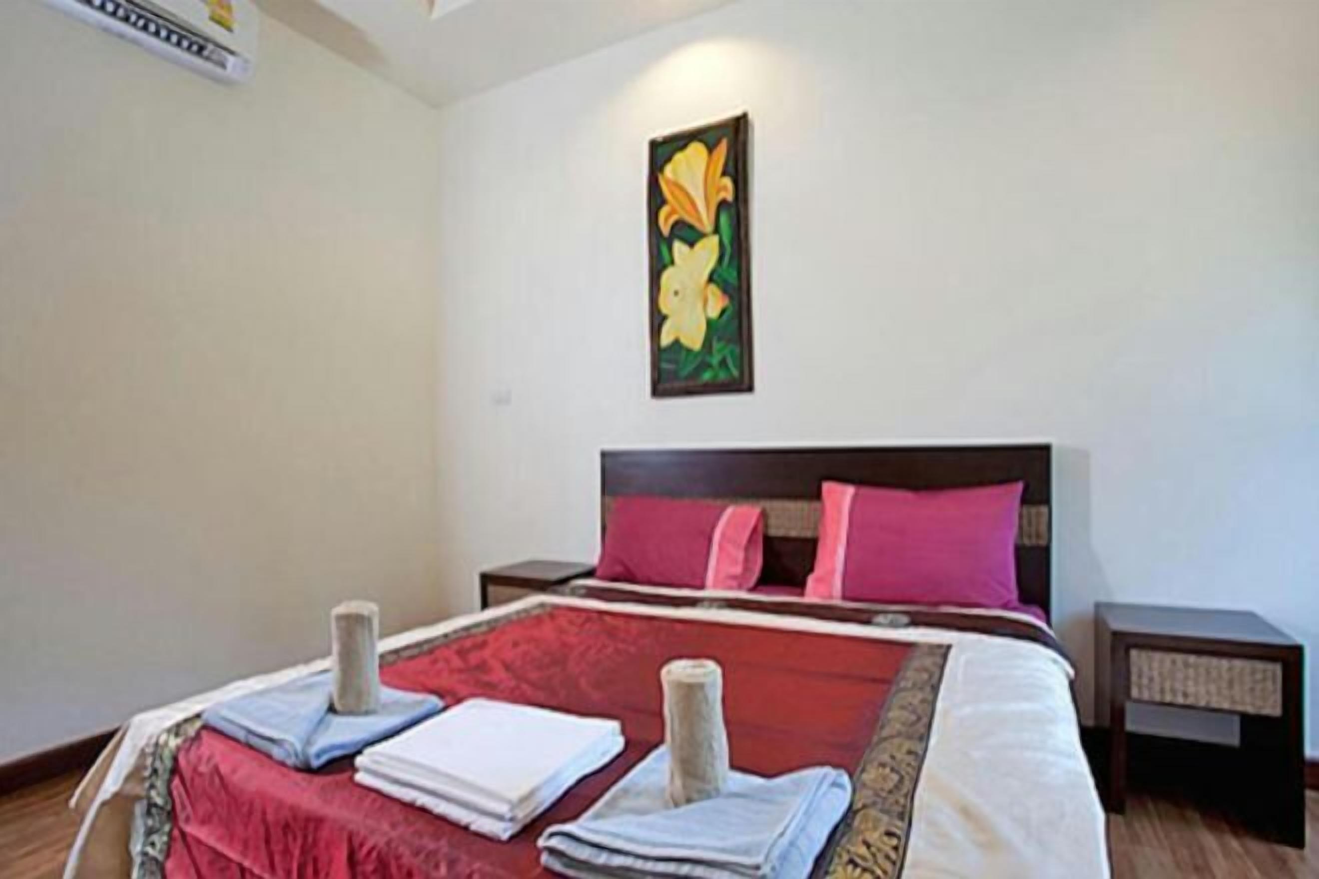 In-room safe, desk, soundproofing, iron/ironing board