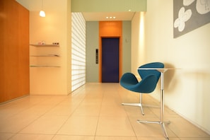 Lobby - 7 Days Hotel (Kochi)
