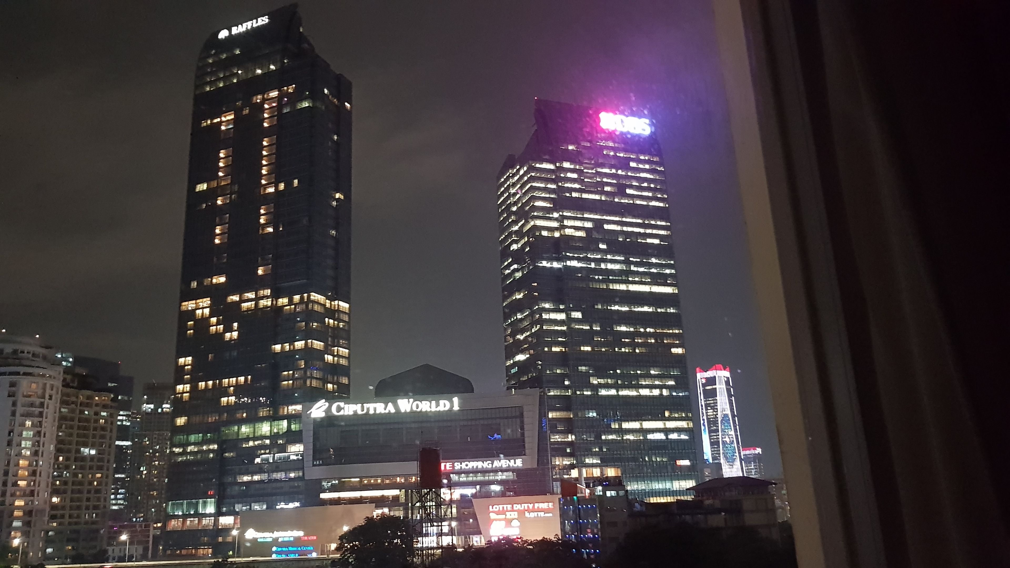 executive suite, 2 bedrooms | balcony view