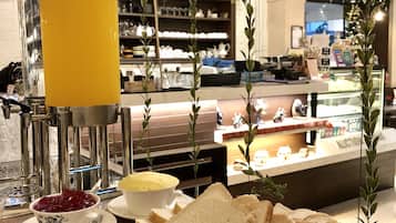 Daily continental breakfast (MYR 15 per person)