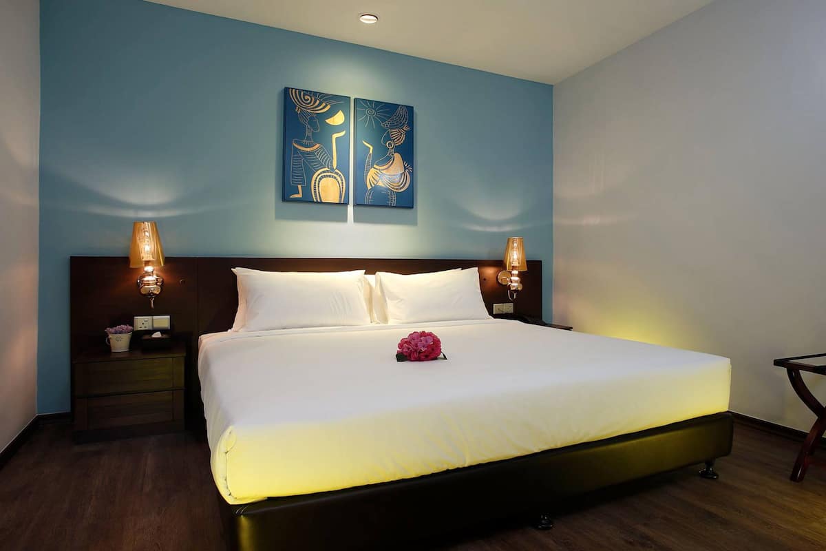 Chambre Deluxe | Bureau, rideaux occultants, Wi-Fi gratuit, draps fournis