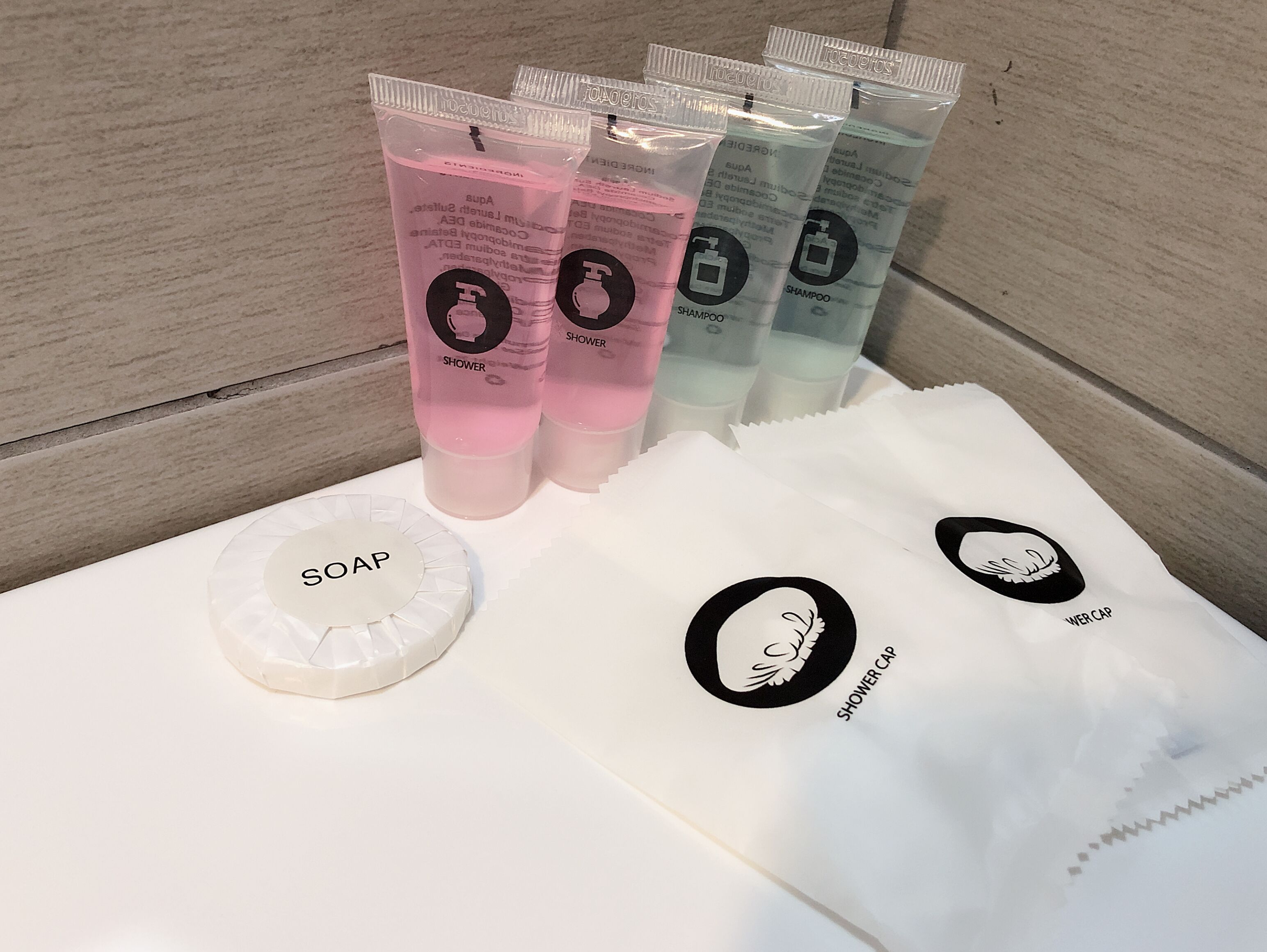 shower, rainfall showerhead, free toiletries, hair dryer