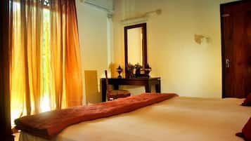 Family Villa, 5 Bedrooms | 5 bedrooms, in-room safe, iron/ironing board, free cribs/infant beds