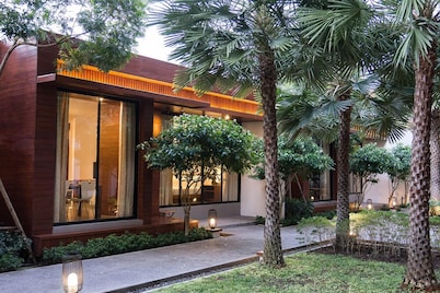 Tri-Shawa Resort