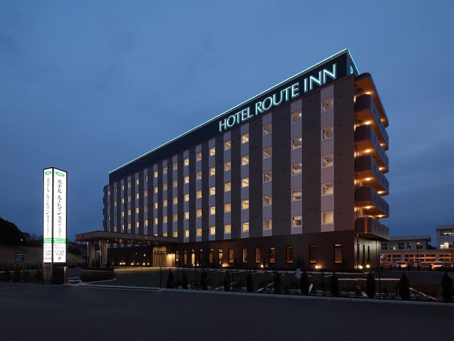 Front of property – evening/night