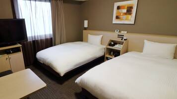 Desk, free WiFi, bed sheets