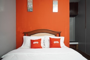 Deluxe Double Room | Free WiFi - OYO 89646 Panvill Resort (Pangkor Island)