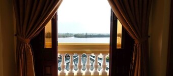 River Park Homestay and Hostel