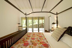 Flat-screen TV, ping pong