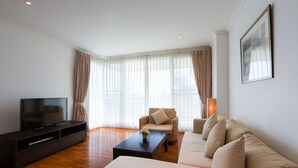 2 Bedroom Pool View | 書桌、遮光窗簾/窗簾、Wi-Fi (收費)