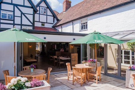 Terraza o patio. The White Hart, Overton