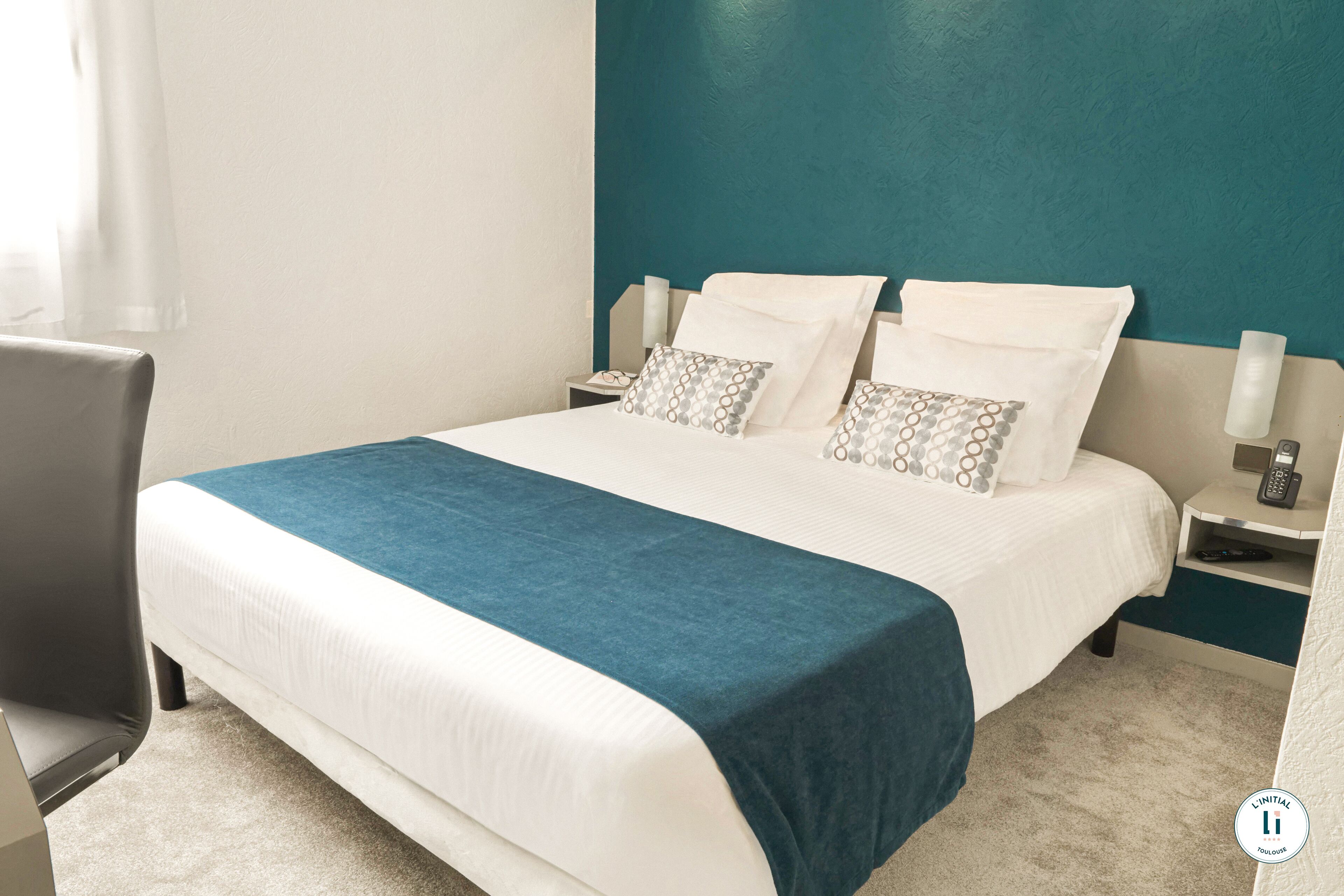 superior room, 1 double bed | 1 bedroom, in-room safe, desk, laptop workspace