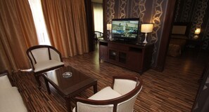 TV - De Rhu Beach Resort (Kuantan)