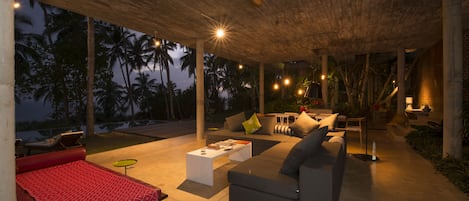 Télévision à écran plat