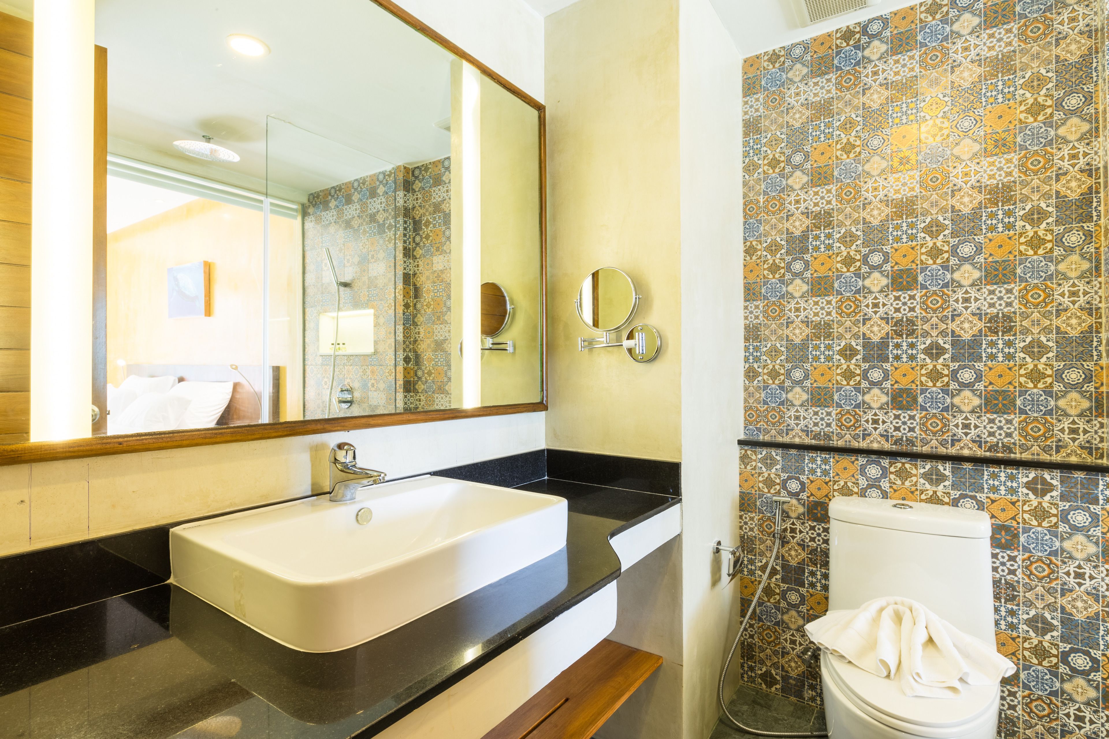 shower, free toiletries, hair dryer, slippers