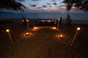 Breakfast, lunch, dinner served; international cuisine - Coriacea Boutique Resort (Mai Khao)