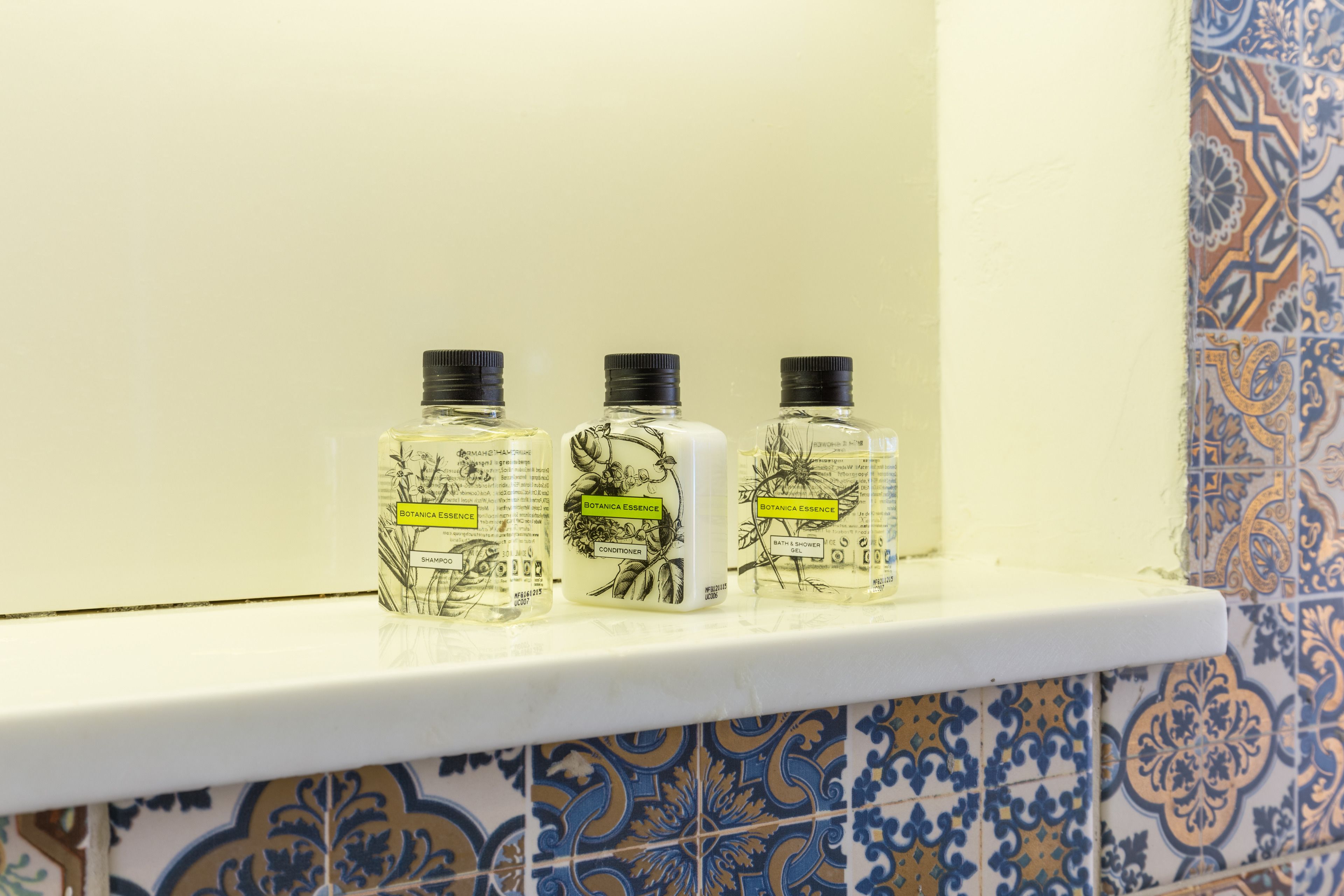 shower, free toiletries, hair dryer, slippers