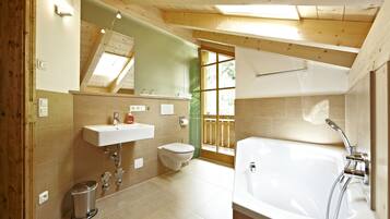 Panoramic Apartment, 2 Bedrooms, Mountain View, Garden Area | Bathroom | Shower, rainfall showerhead, eco-friendly toiletries, hair dryer