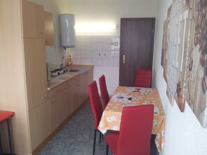 Appartement Classique, 2 chambres | Cuisine privée