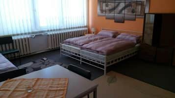 Comfort Double or Twin Room | Desk, cribs/infant beds, rollaway beds, WiFi