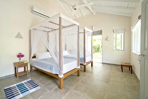 Villa, 5 Bedrooms | Bathroom | Combined shower/bathtub, deep-soaking bathtub, hair dryer, towels - Suriyawatta (Weligama)