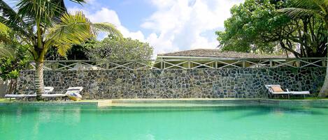 Piscine extérieure