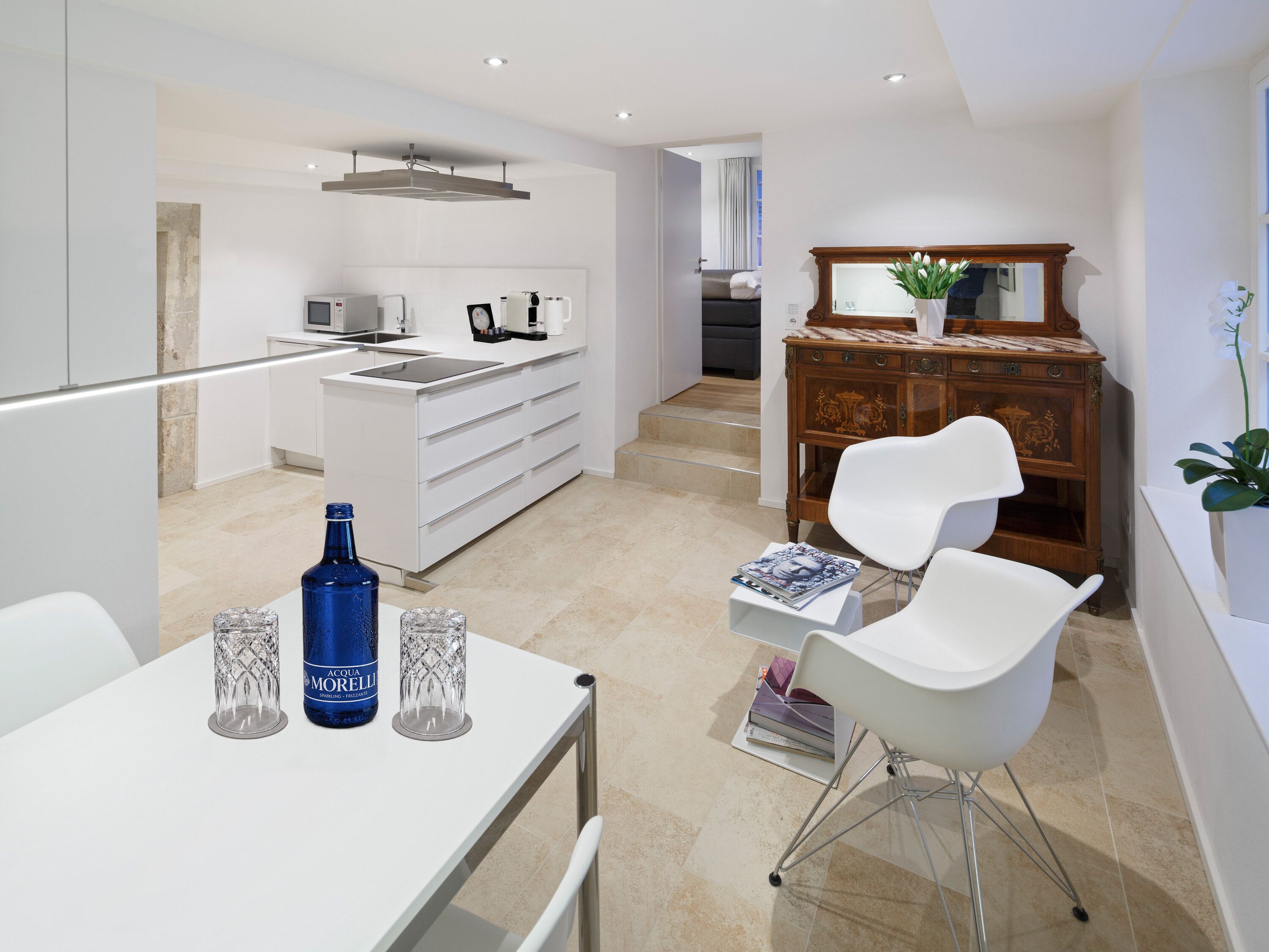 Luxury Apartment, 2 Bedrooms, Kitchen, City View | Living area | Flat-screen TV