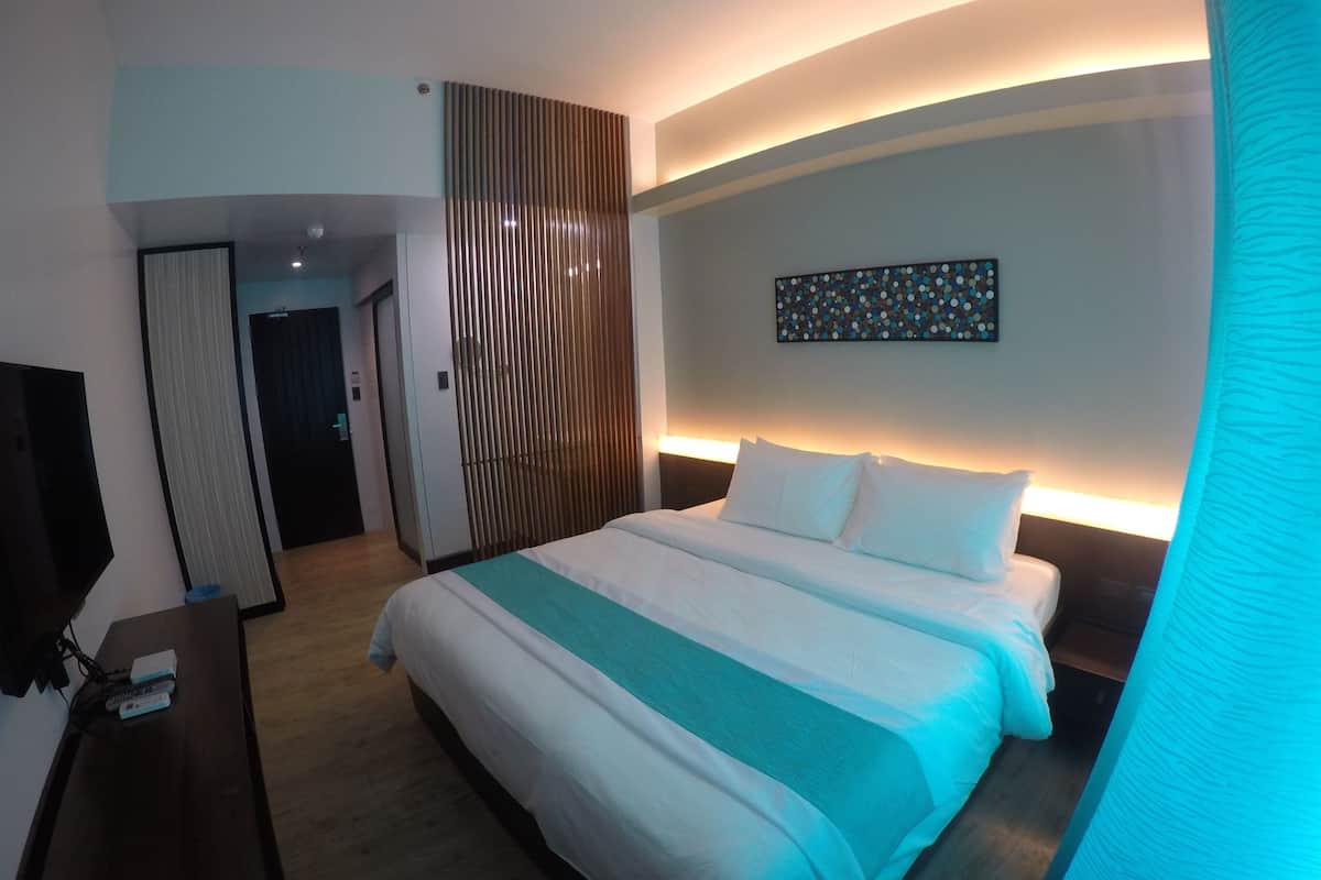 Executive kamer | Luxe beddengoed, een kluis op de kamer, een bureau, gratis wifi