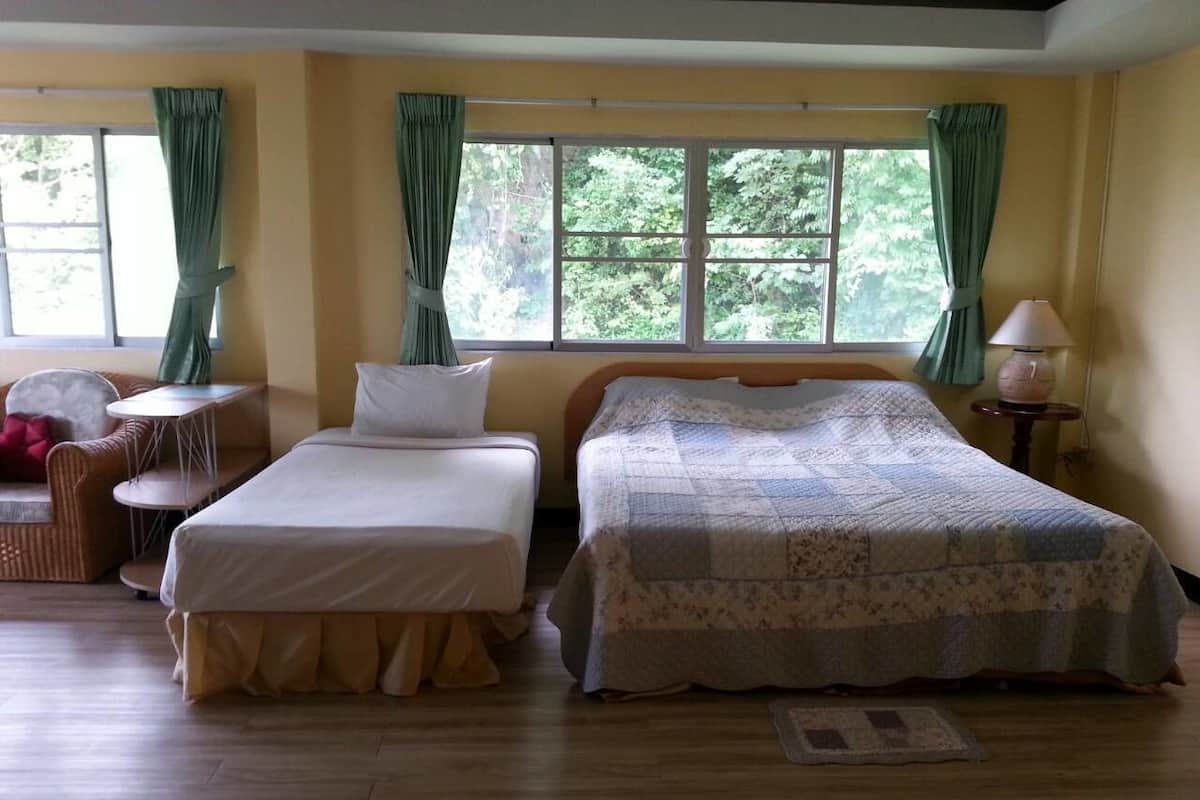 Suite Room (Small)