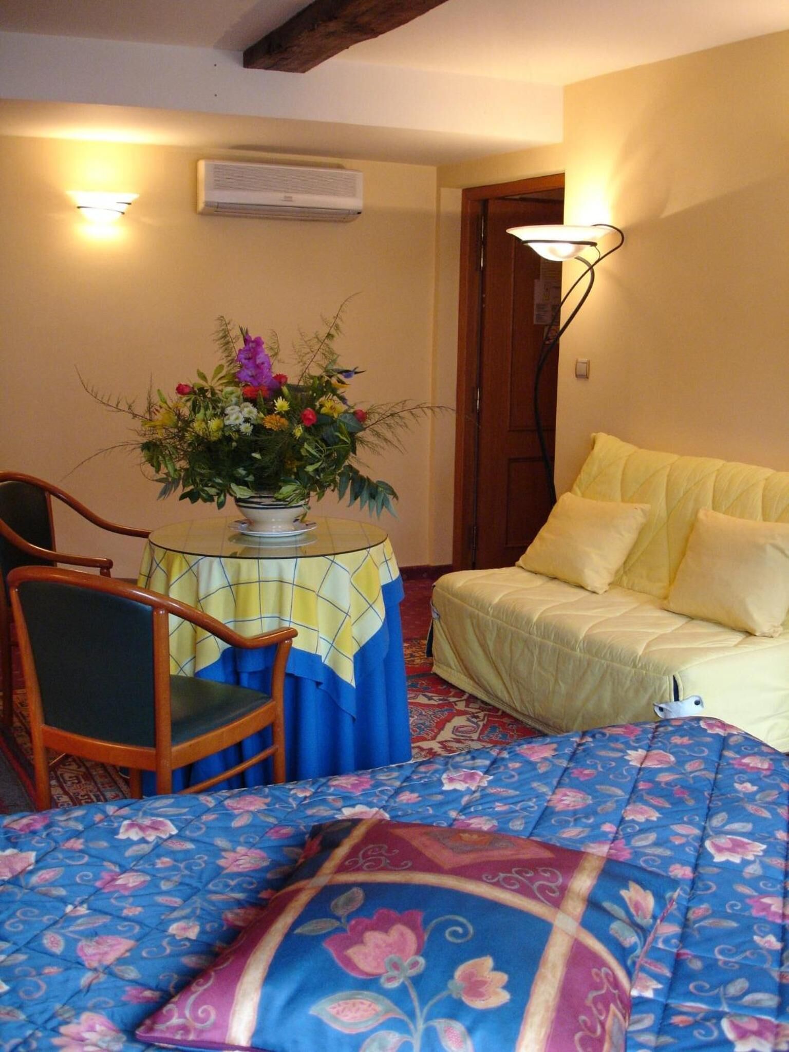 minibar, in-room safe, individually furnished, desk