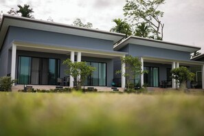 Fachada de la propiedad