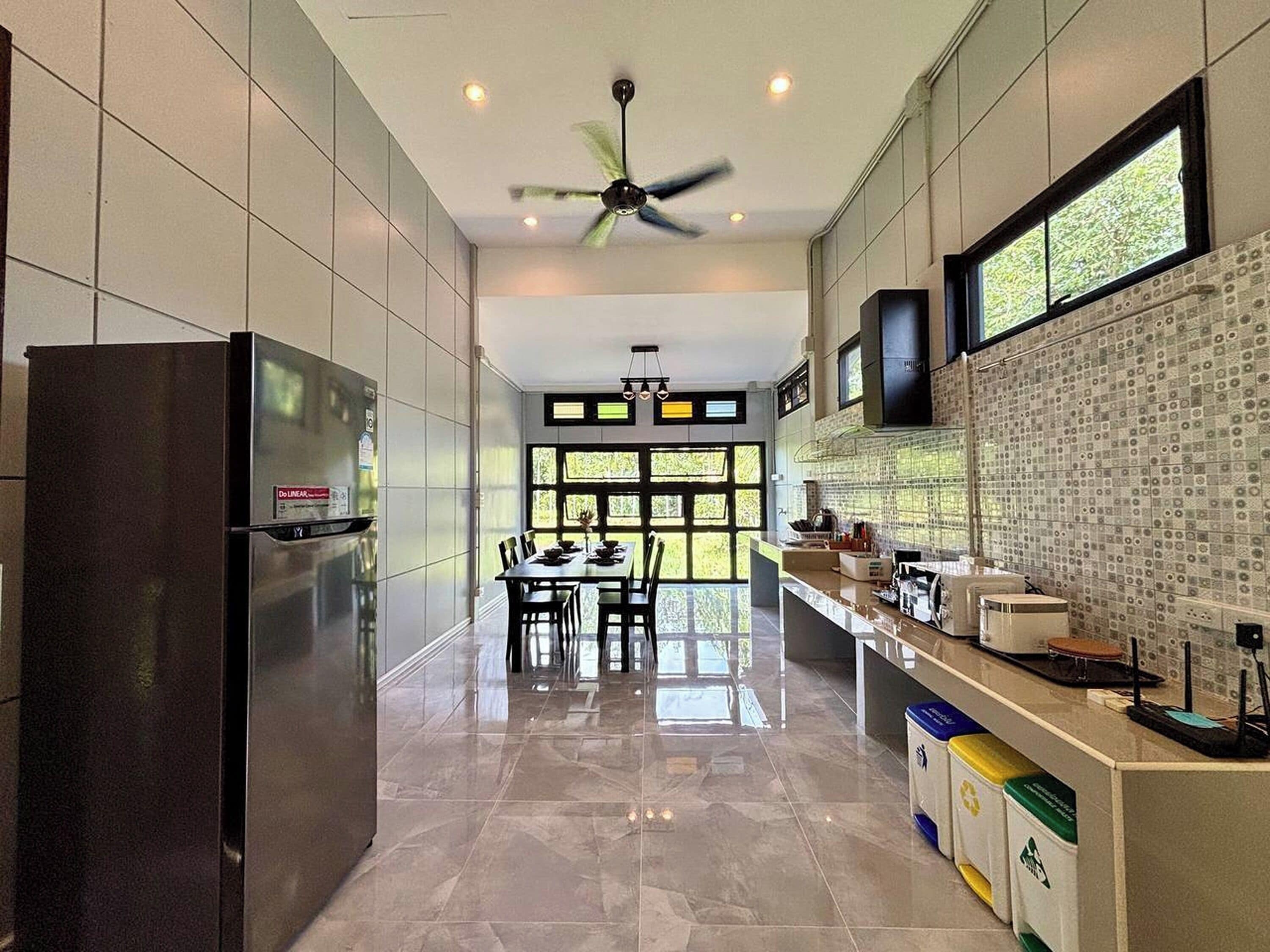 suite | 1 bedroom, minibar, in-room safe, desk