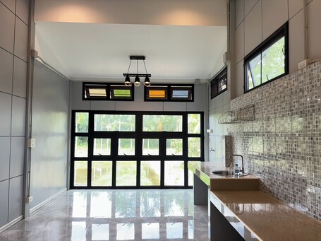 Moonlight Cottage - view 3