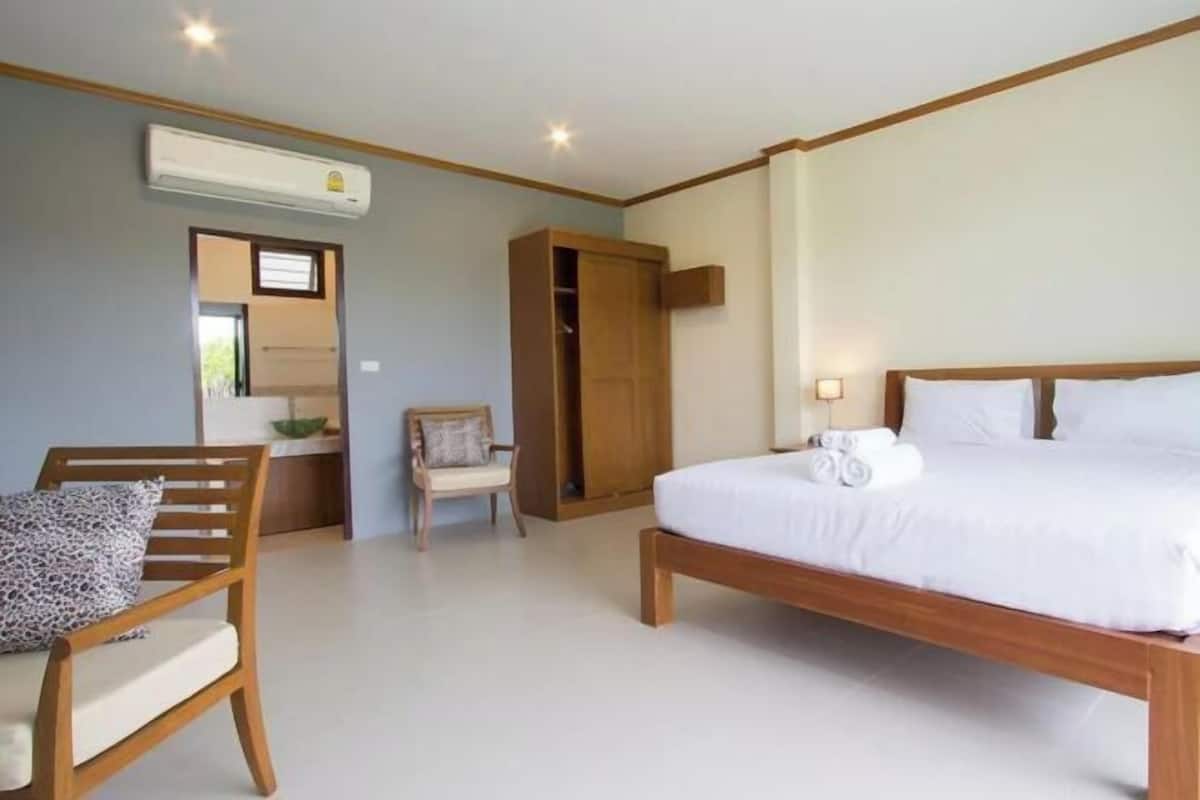 1 Schlafzimmer, Minibar, Zimmersafe, Schreibtisch