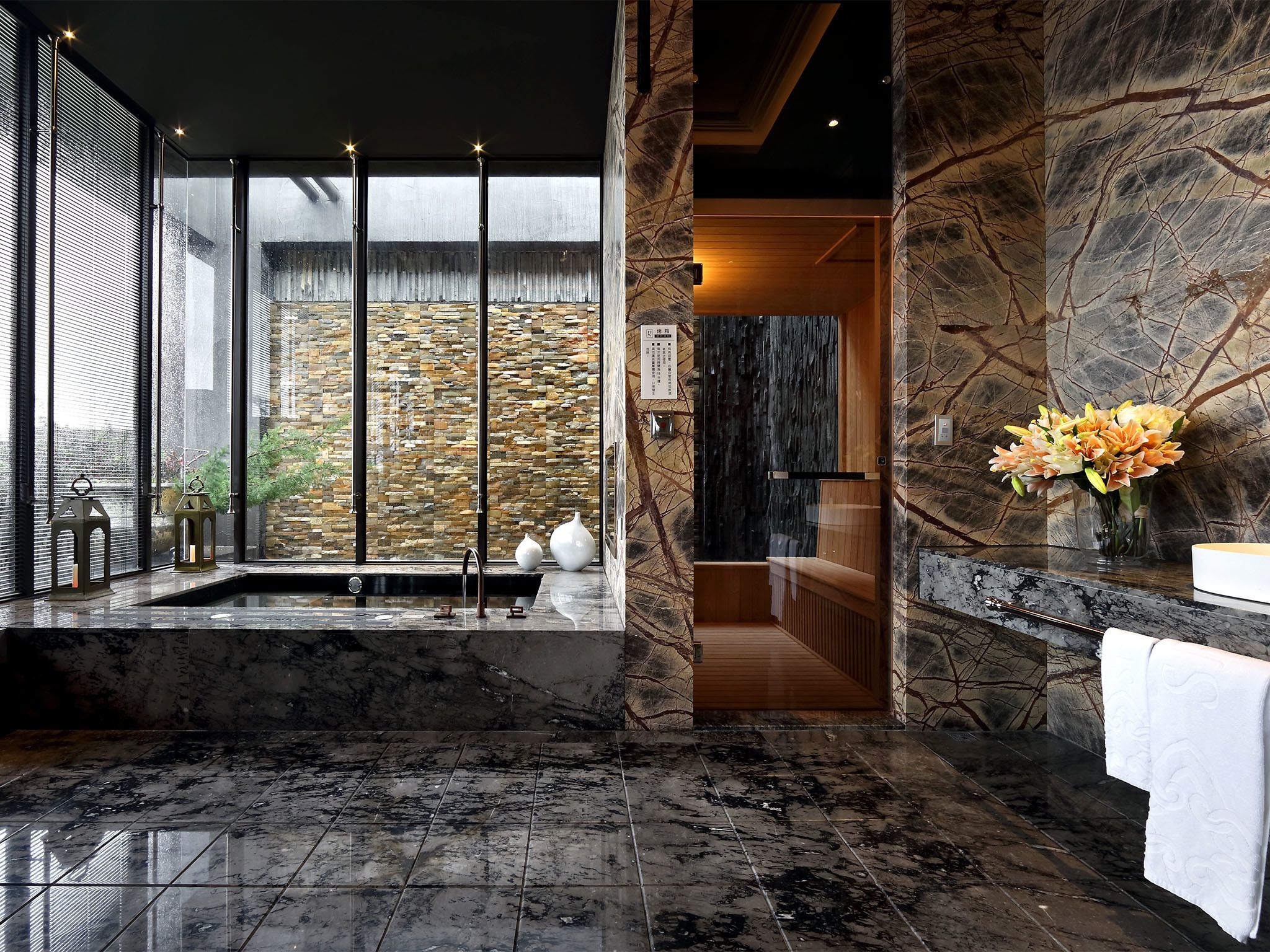 separate bathtub and shower, deep-soaking bathtub, rainfall showerhead