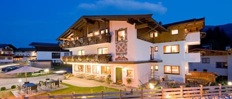 Front of property - evening/night