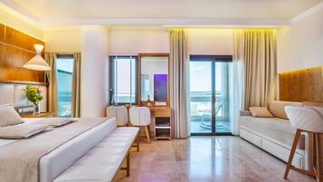 Suite, Sea View | In-room safe, soundproofing, iron/ironing board, free cribs/infant beds