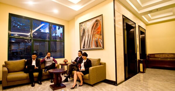 Lobby - Green Batara Hotel (Bandung)