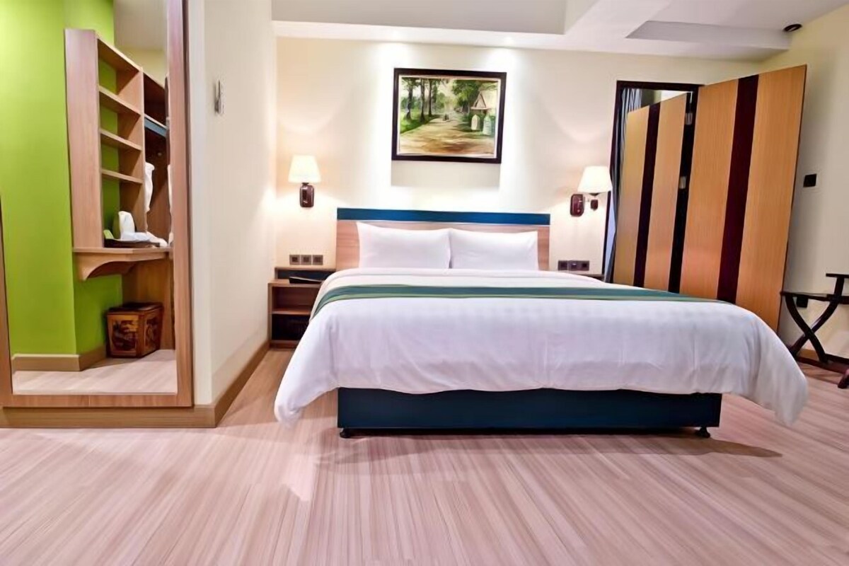 Double Corner Suite
