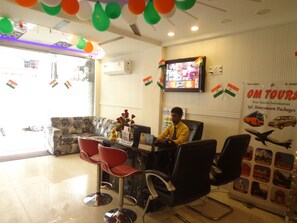 City shuttle - Hotel Station View (New Delhi)