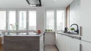 Apartment, 2 Bedrooms (at 89 Jerozolimskie Avenue) | Private kitchen - P&O Apartments Nowogrodzka (Warsaw)