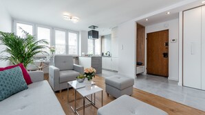 Apartment, 2 Bedrooms (at 89 Jerozolimskie Avenue) - P&O Apartments Nowogrodzka (Warsaw)