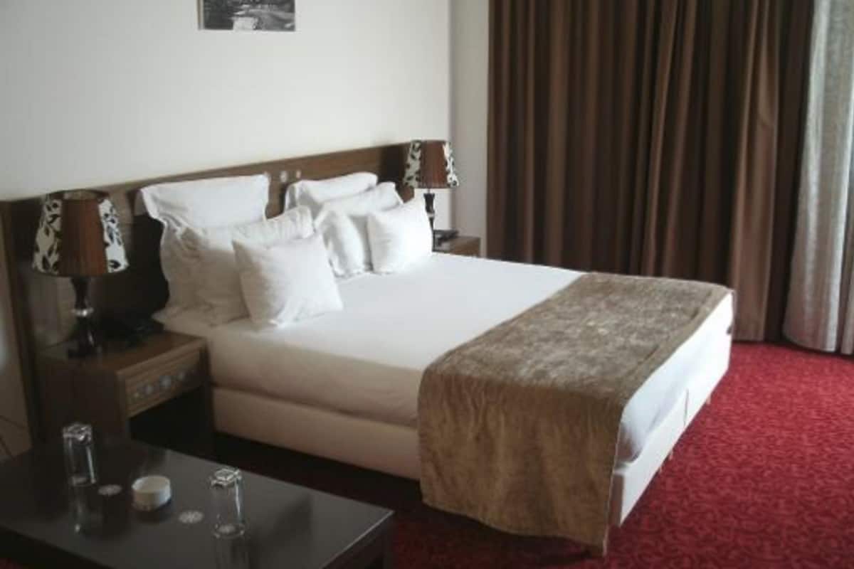 Deluxe-Einzelzimmer | Zimmersafe, Bügeleisen/Bügelbrett, kostenloses WLAN