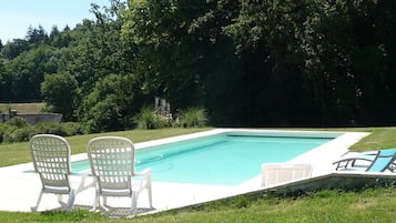 Piscine extérieure (ouverte en saison)