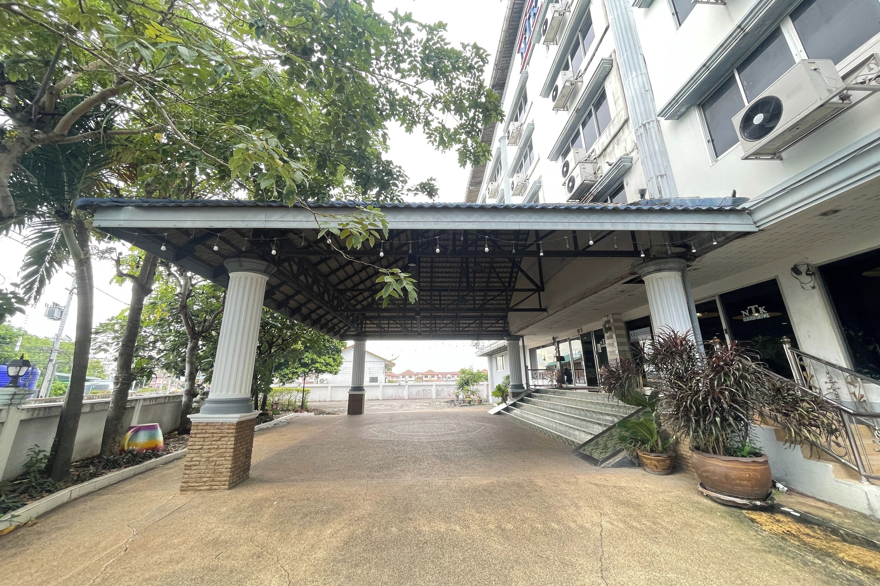 บริเวณภายนอก